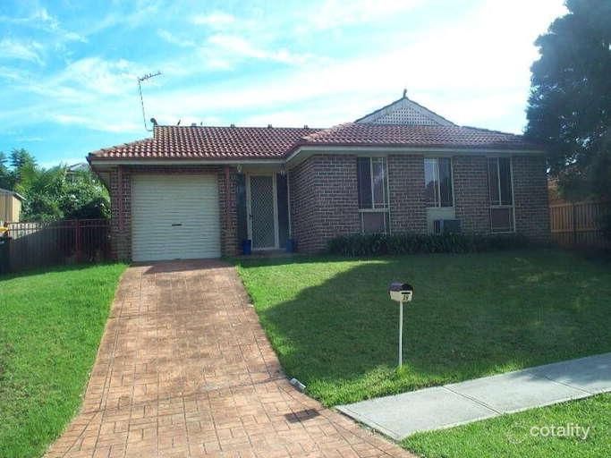 38 Aylward Ave, Quakers Hill, NSW 2763