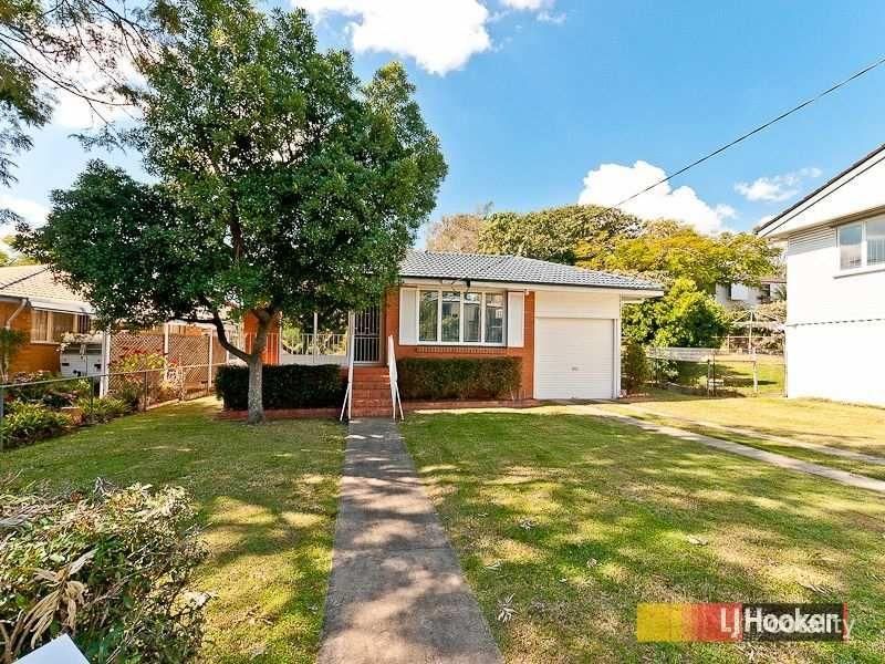 25 Cranbourne St, Chermside West, QLD 4032