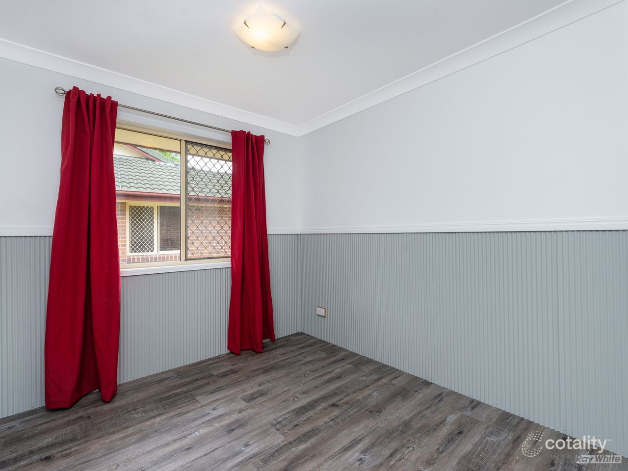 4/5 Spalding Cres, Goodna, QLD 4300