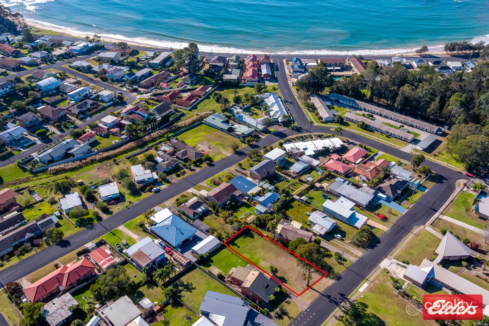 5 David Ave, Batehaven, NSW 2536