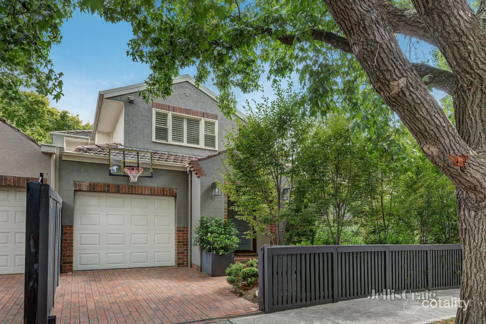 1e Angle Rd, Canterbury, VIC 3126