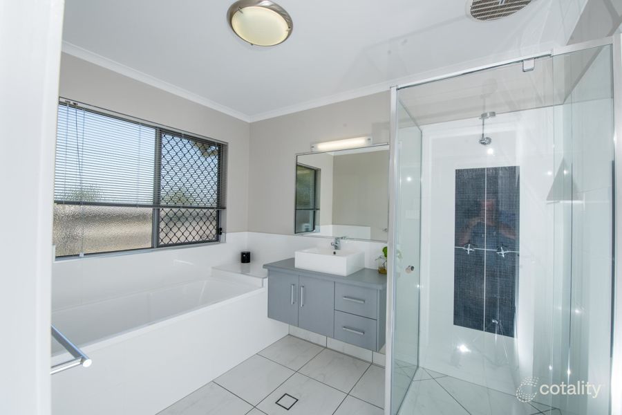 1 Mcgrath St, Bakers Creek, QLD 4740