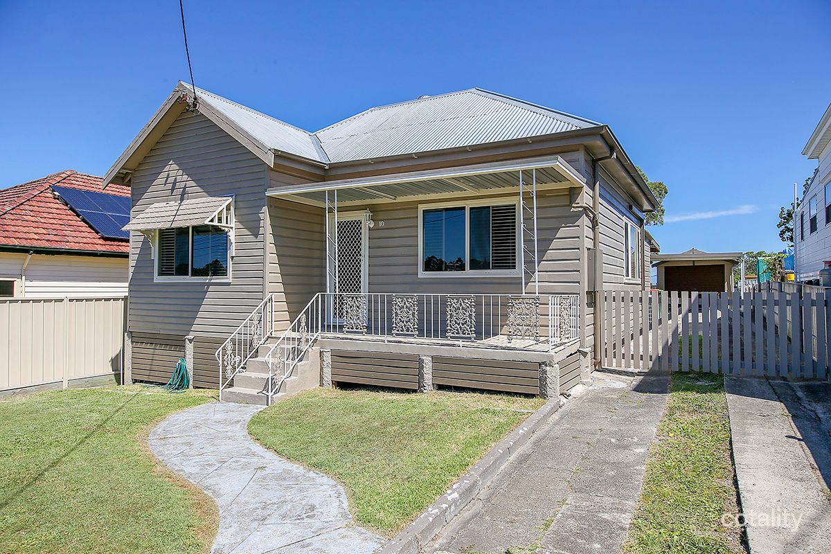 10 Illawarra Ave, Cardiff, NSW 2285