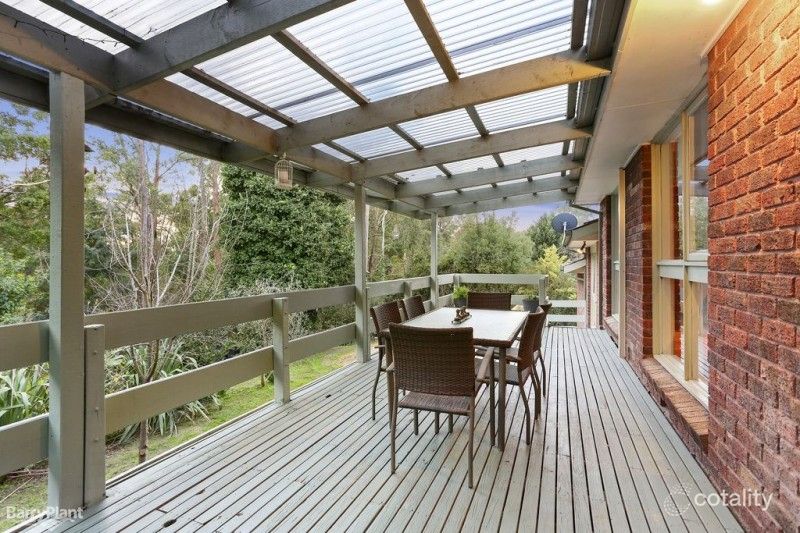 5 St Georges Ave, Montrose, VIC 3765