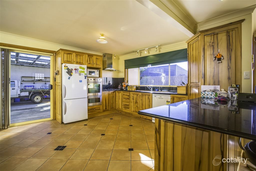18 Charles St, Scottsdale, TAS 7260