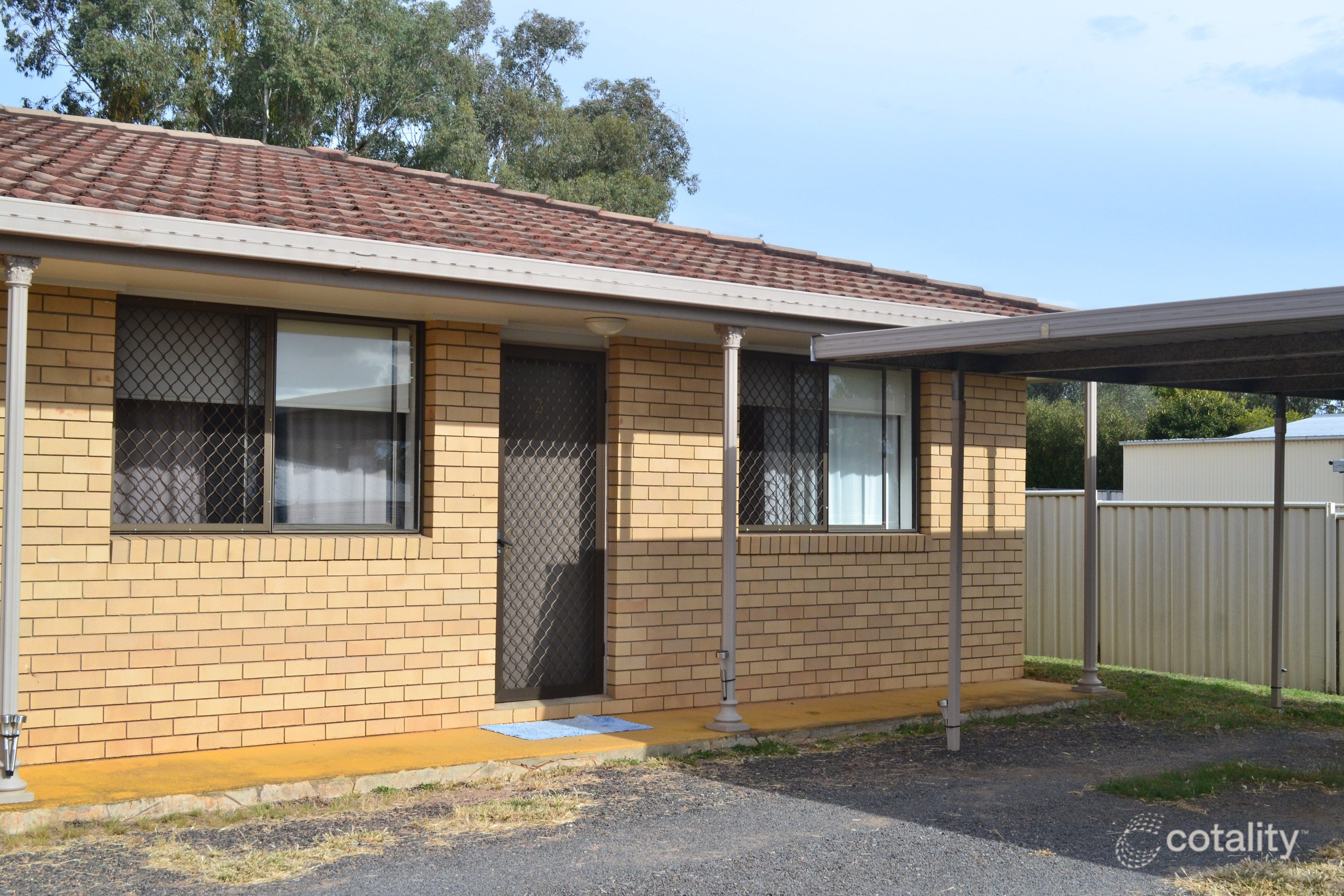 2/37 Oswald St, Inverell, NSW 2360