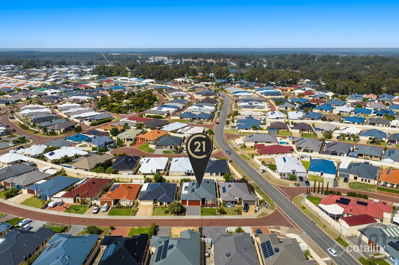 4 Benooka Gra, Lakelands, WA 6180