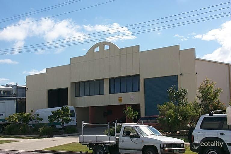 5 Machinery Ave, Warana, QLD 4575