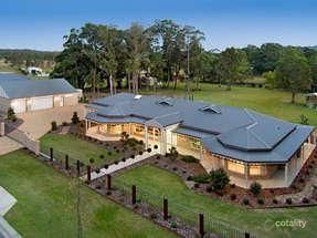 8 Evergreen Dr, Glenview, QLD 4553