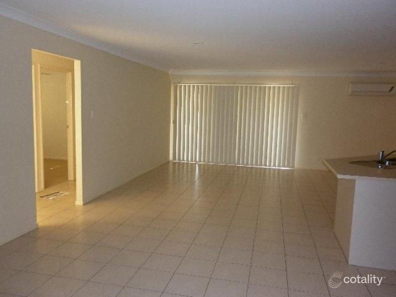 30 Griffen Pl, Crestmead, QLD 4132
