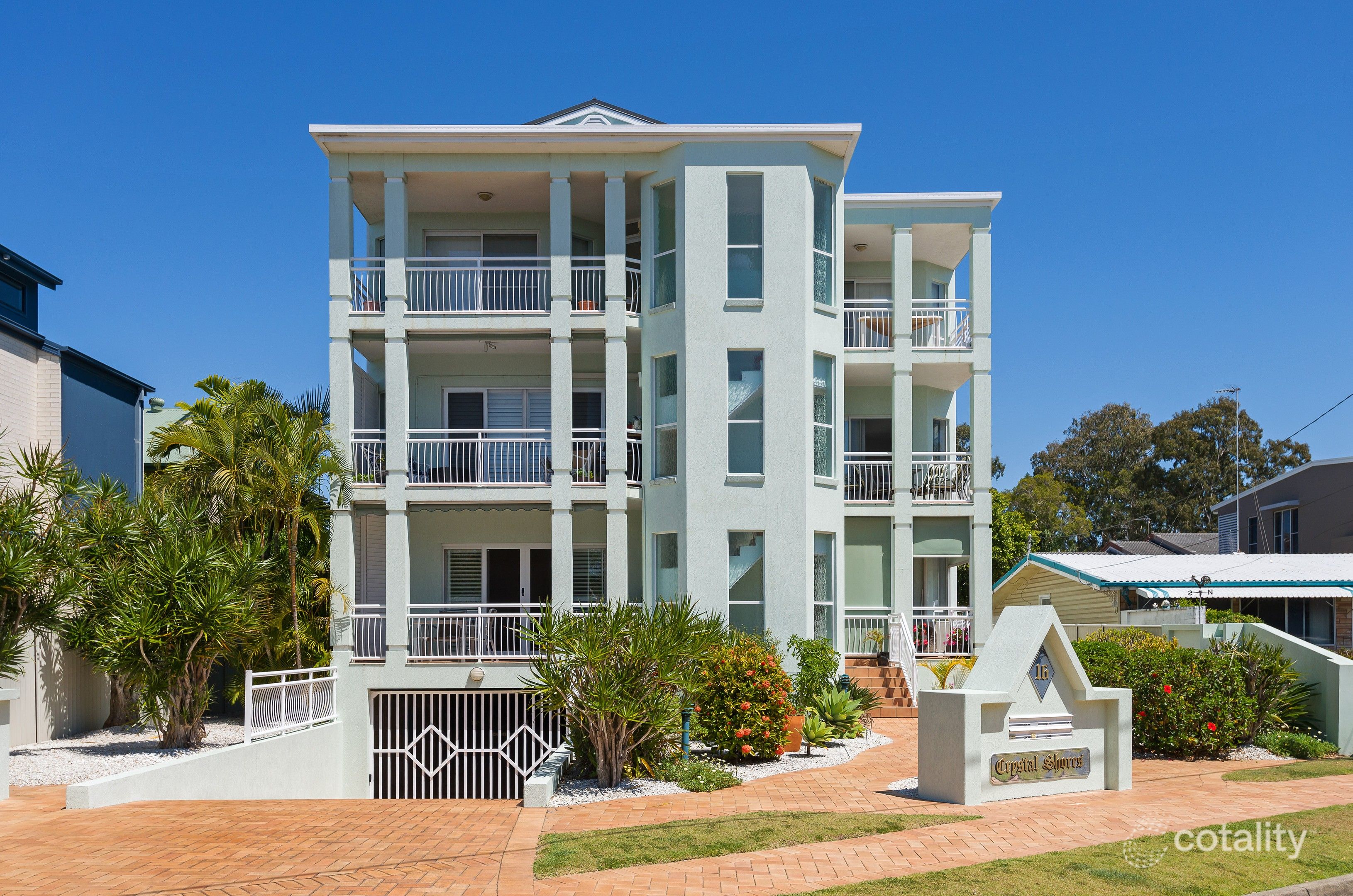 2/16 The Esplanade, Paradise Point, QLD 4216