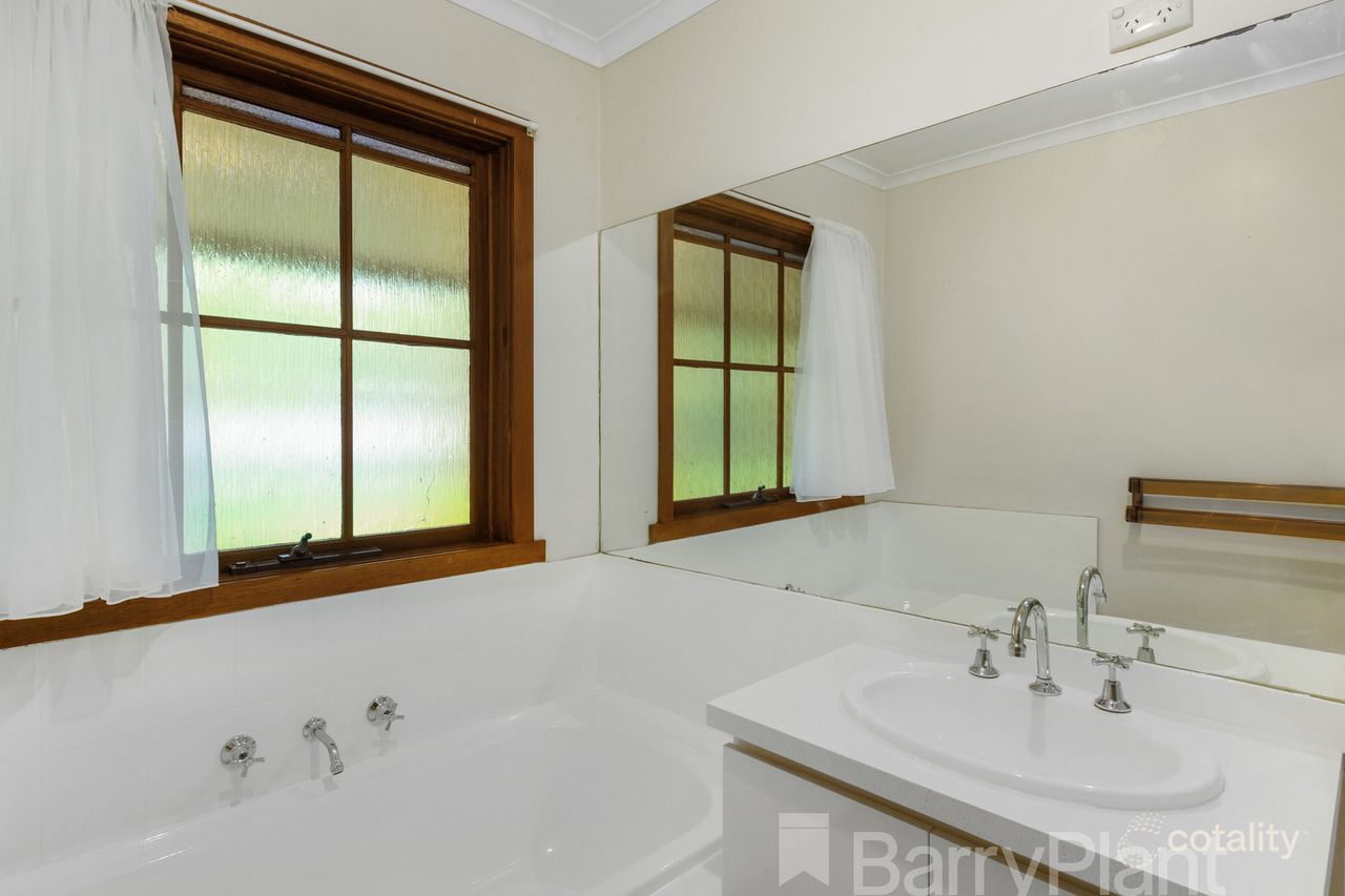 179a Oban Rd, Ringwood North, VIC 3134