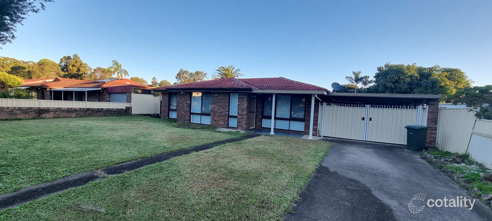 8 Hampshire Pl, Wakeley, NSW 2176