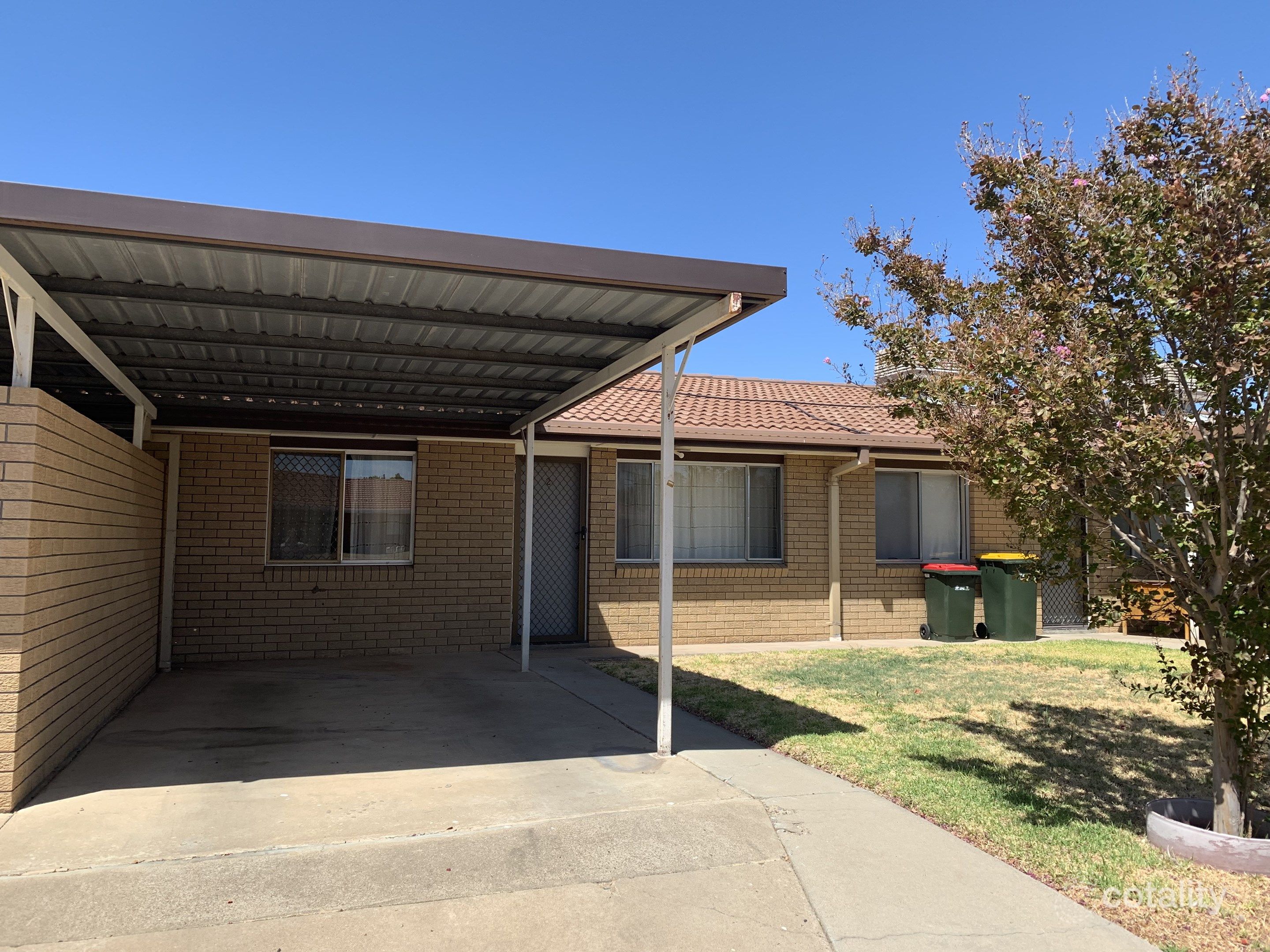 2/16 Cummins Ave, Moree, NSW 2400