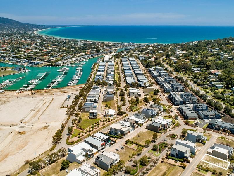 15 Helm Ave, Safety Beach, VIC 3936