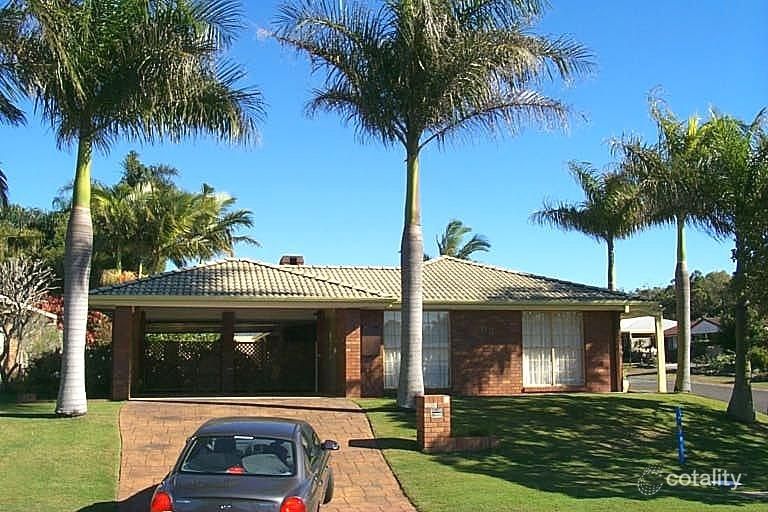 60 Bestmann Rd E, Sandstone Point, QLD 4511