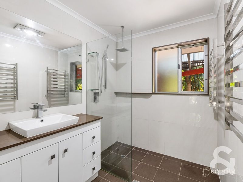 8 Orm Ct, Marsden, QLD 4132