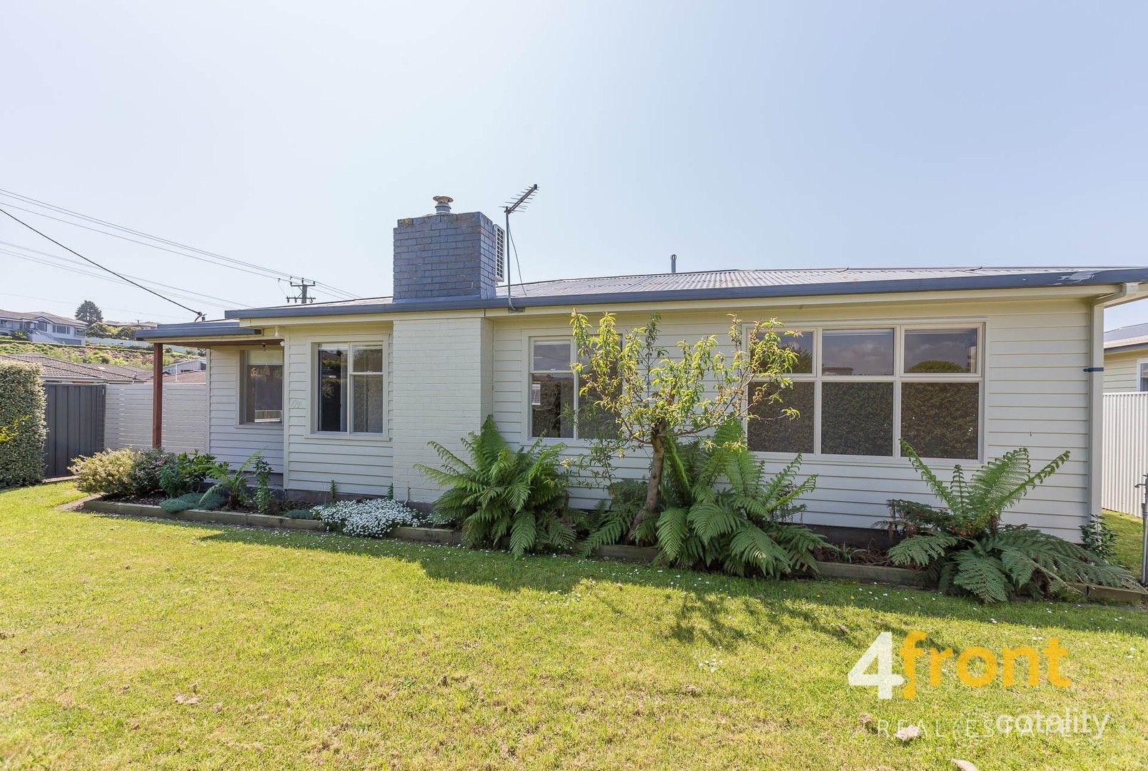 114 George St, Devonport, TAS 7310