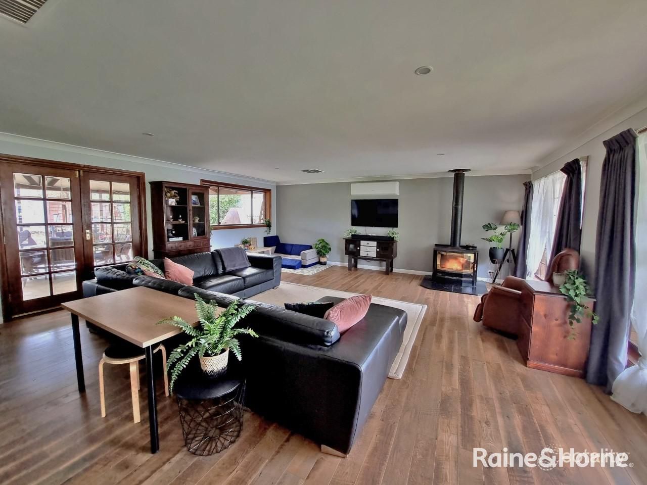 207 Neill St, Harden, NSW 2587