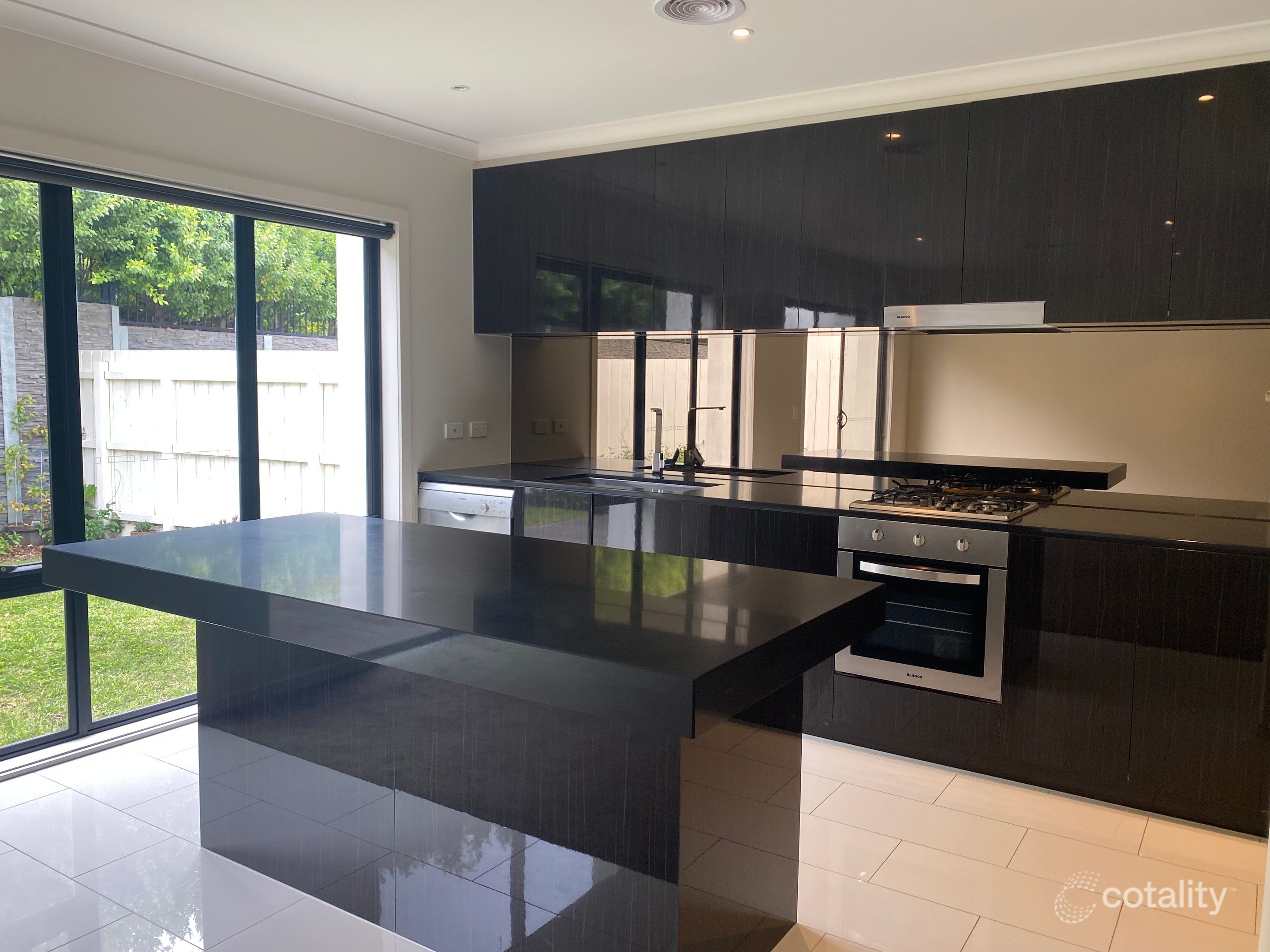 10 Greenwich Cres, Bundoora, VIC 3083