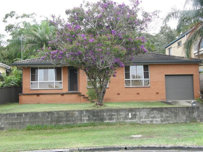 14 Henry Parkes Dr, Berkeley Vale, NSW 2261
