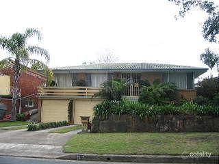 32 Waterside Pde, Peakhurst Heights, NSW 2210