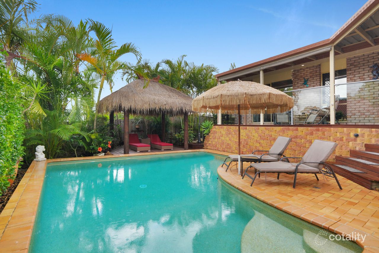 19 Easter Cres, Pacific Pines, QLD 4211