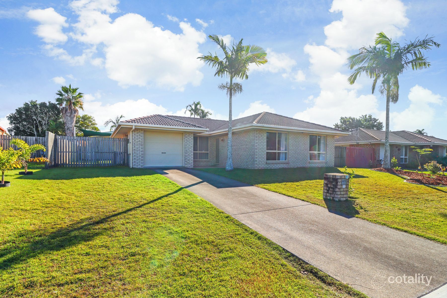 34 Thornbill Dr, Eli Waters, QLD 4655