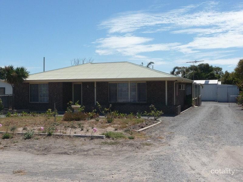 4 Anstey Tce, Coobowie, SA 5583