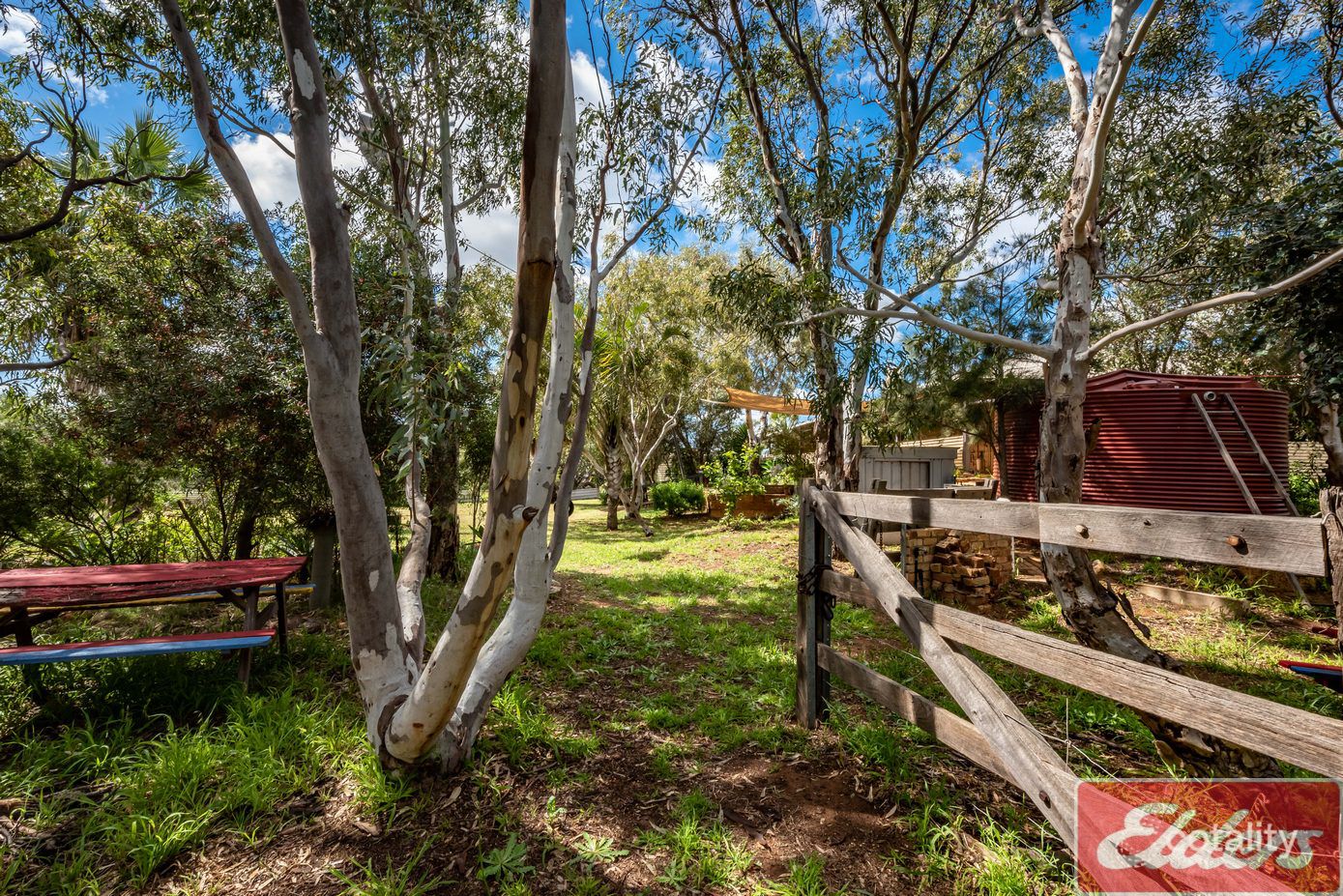 124 Hamersley Rd, Walkaway, WA 6528
