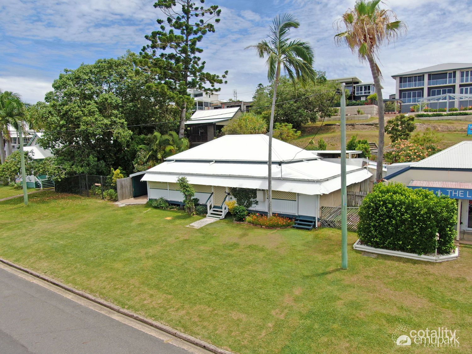 26-28 Archer St, Emu Park, QLD 4710
