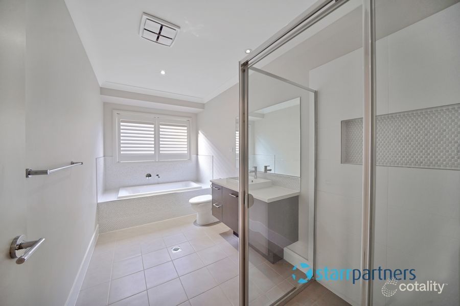 19 Village Cct, Gregory Hills, NSW 2557