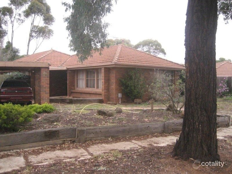 43 Tulloch Ave, Kurunjang, VIC 3337