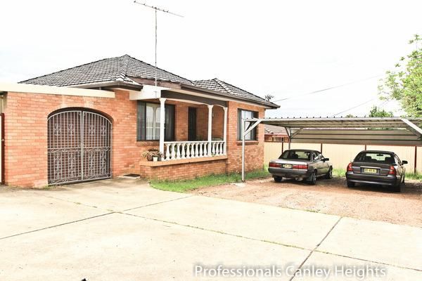 77 Cambridge St, Canley Heights, NSW 2166