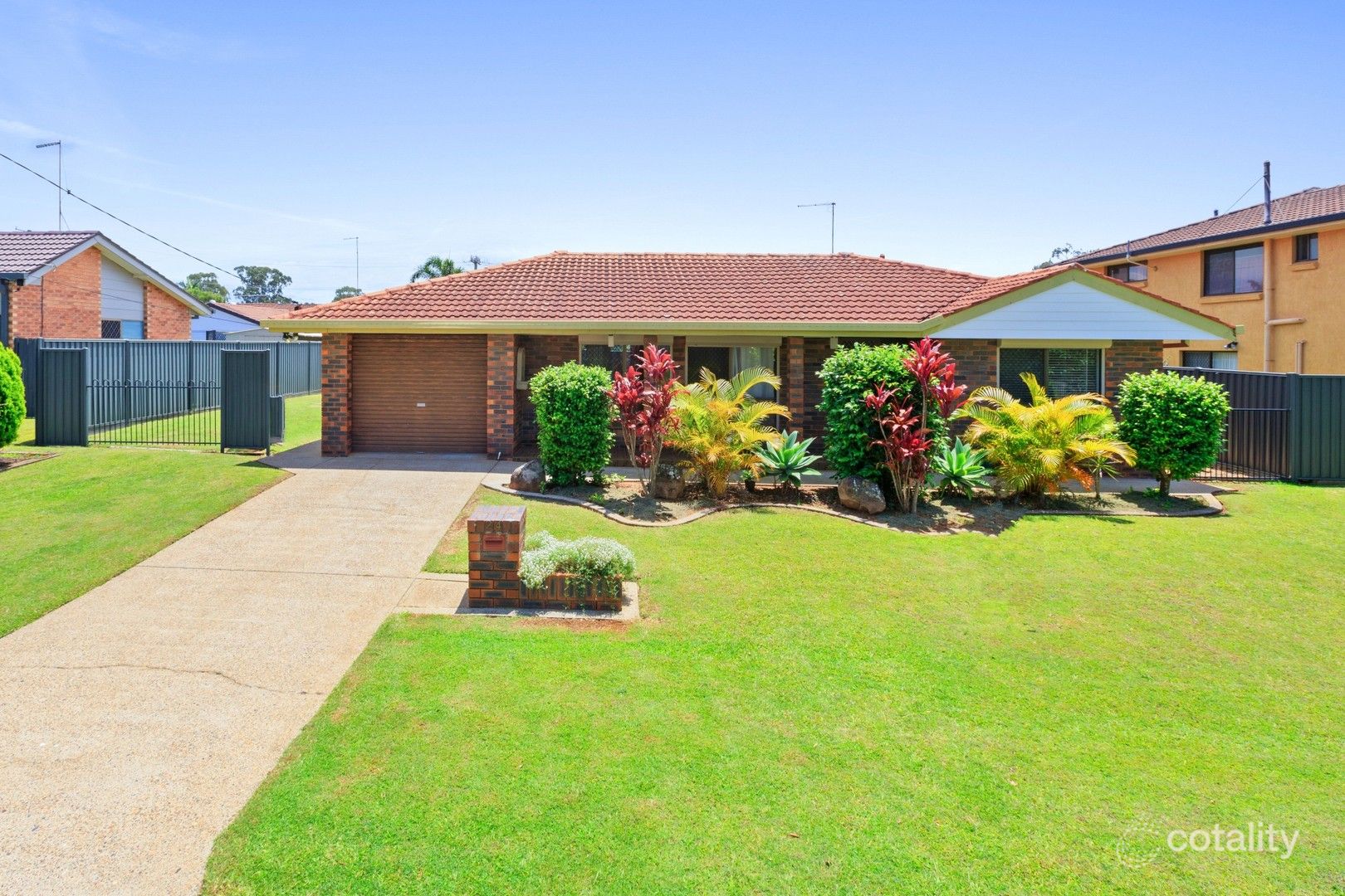 24 Tarcutta St, Cleveland, QLD 4163