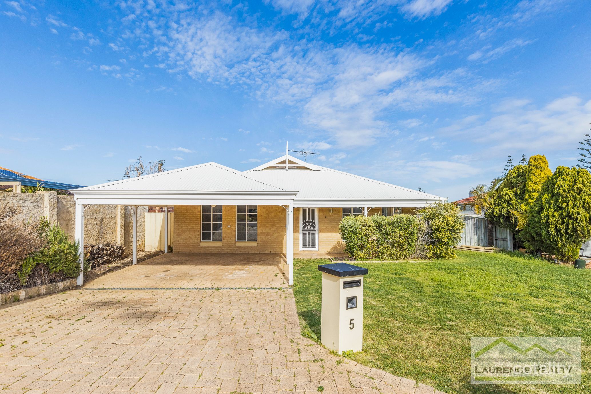 5 Gunsan Mews, Mindarie, WA 6030