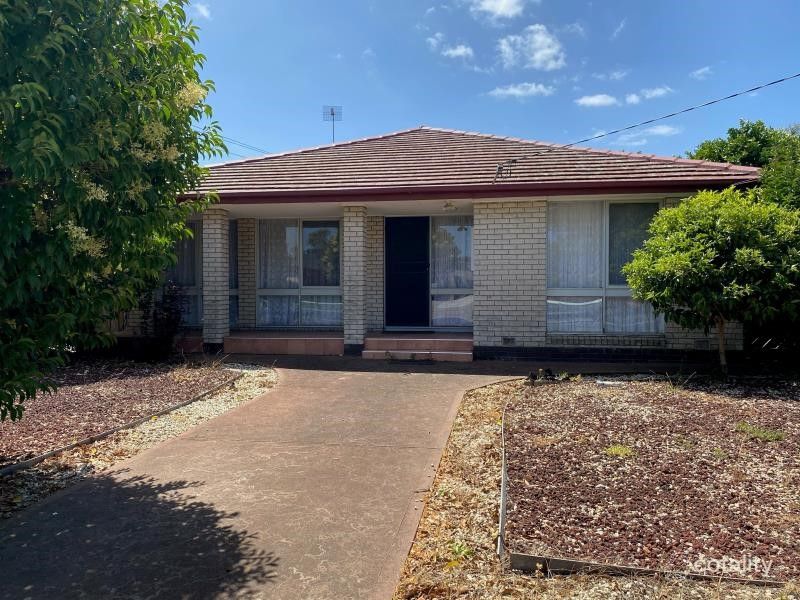 103 South Circular Rd, Gladstone Park, VIC 3043