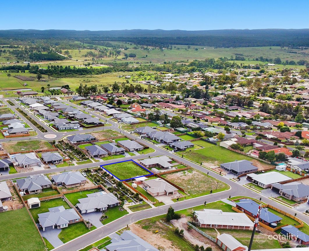 3 Caley St, The Oaks, NSW 2570