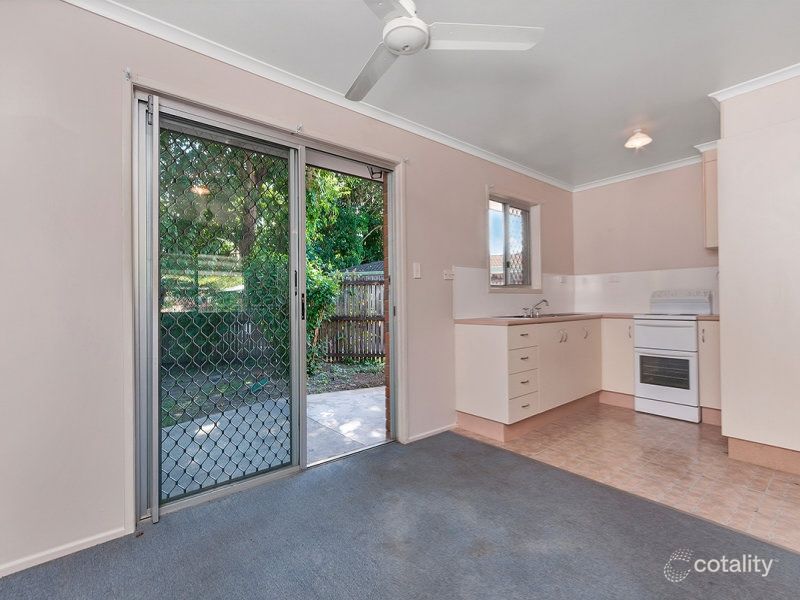 8 Bucas Ct, Mooroobool, QLD 4870