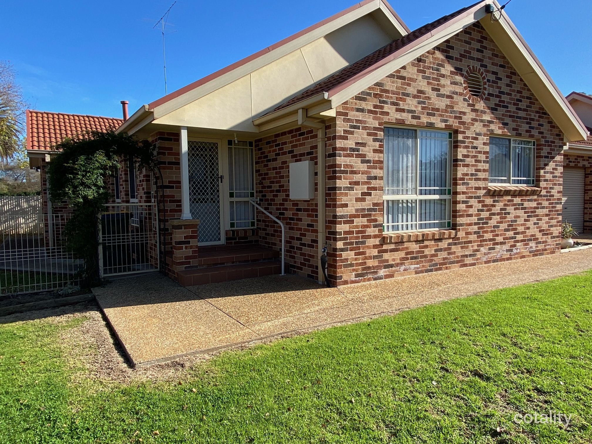 2a Illilliwa St, Griffith, NSW 2680