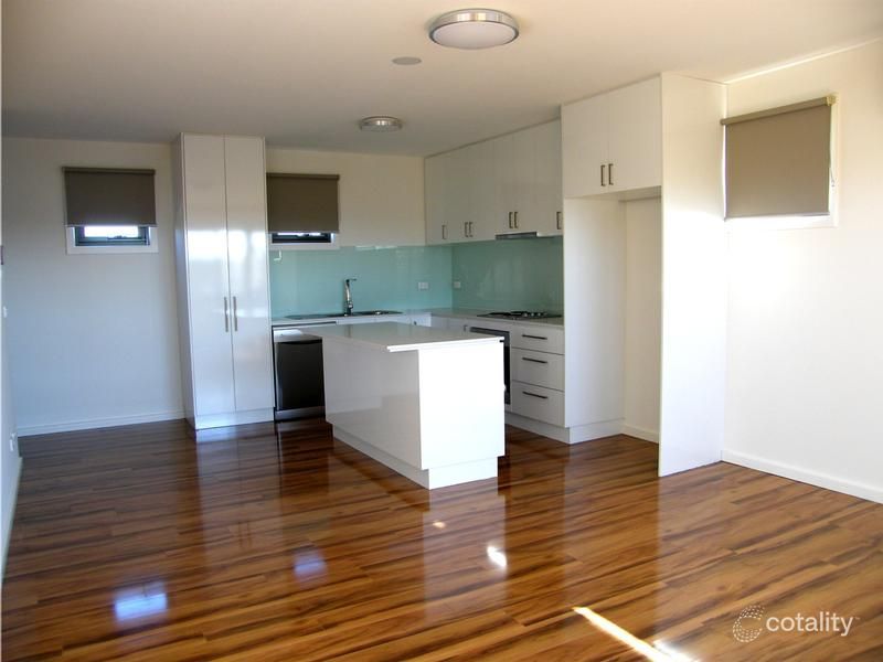 9/4 Gwenda St, Dandenong, VIC 3175