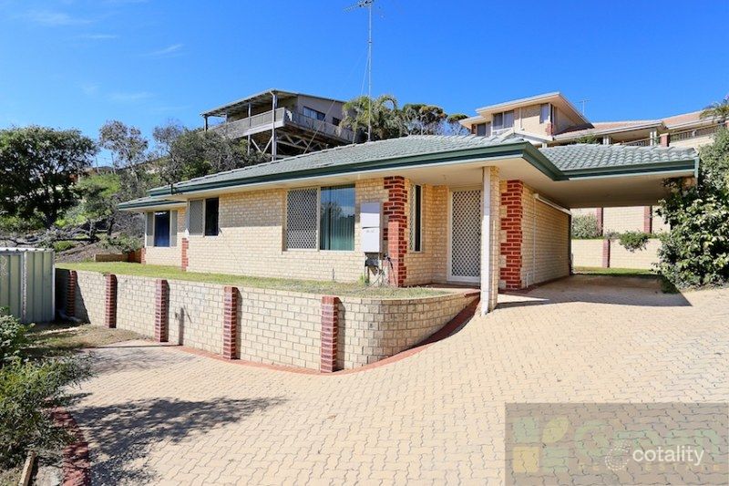 3a Allan Pl, Halls Head, WA 6210