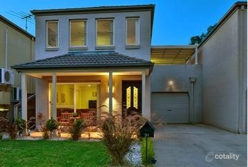 31 Reserve Cct, Currans Hill, NSW 2567