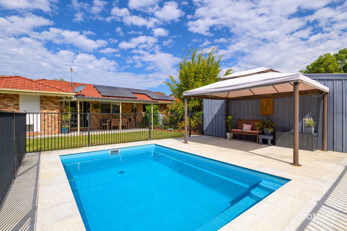80 Golden Hind Ave, Cooloola Cove, QLD 4580