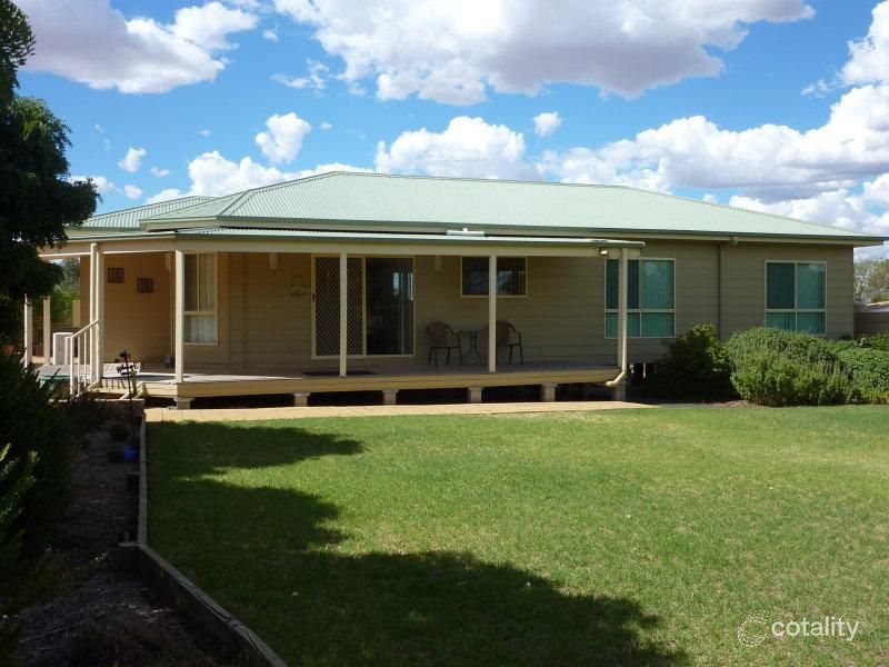 152 Chelmsford Ave, Gilgandra, NSW 2827