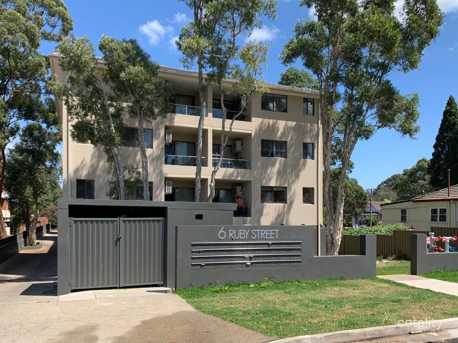 14/6 Ruby St, Carramar, NSW 2163