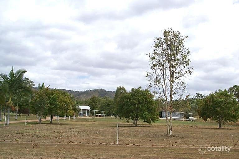 34 Alligator Creek Rd, Alligator Creek, QLD 4816