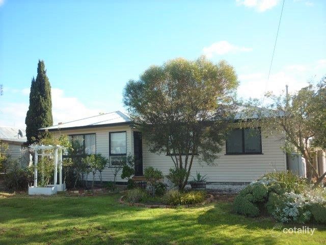 38 Gardiner St, Warracknabeal, VIC 3393