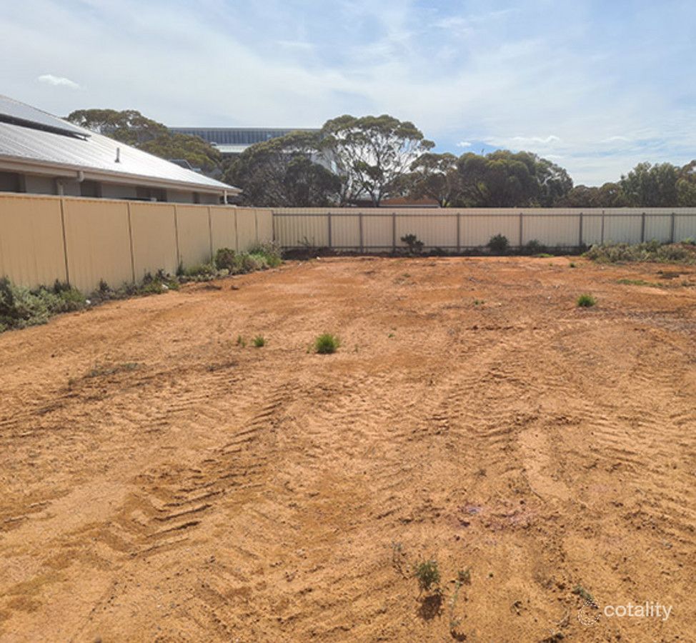 61 Vern Schuppan Dr, Whyalla Norrie, SA 5608