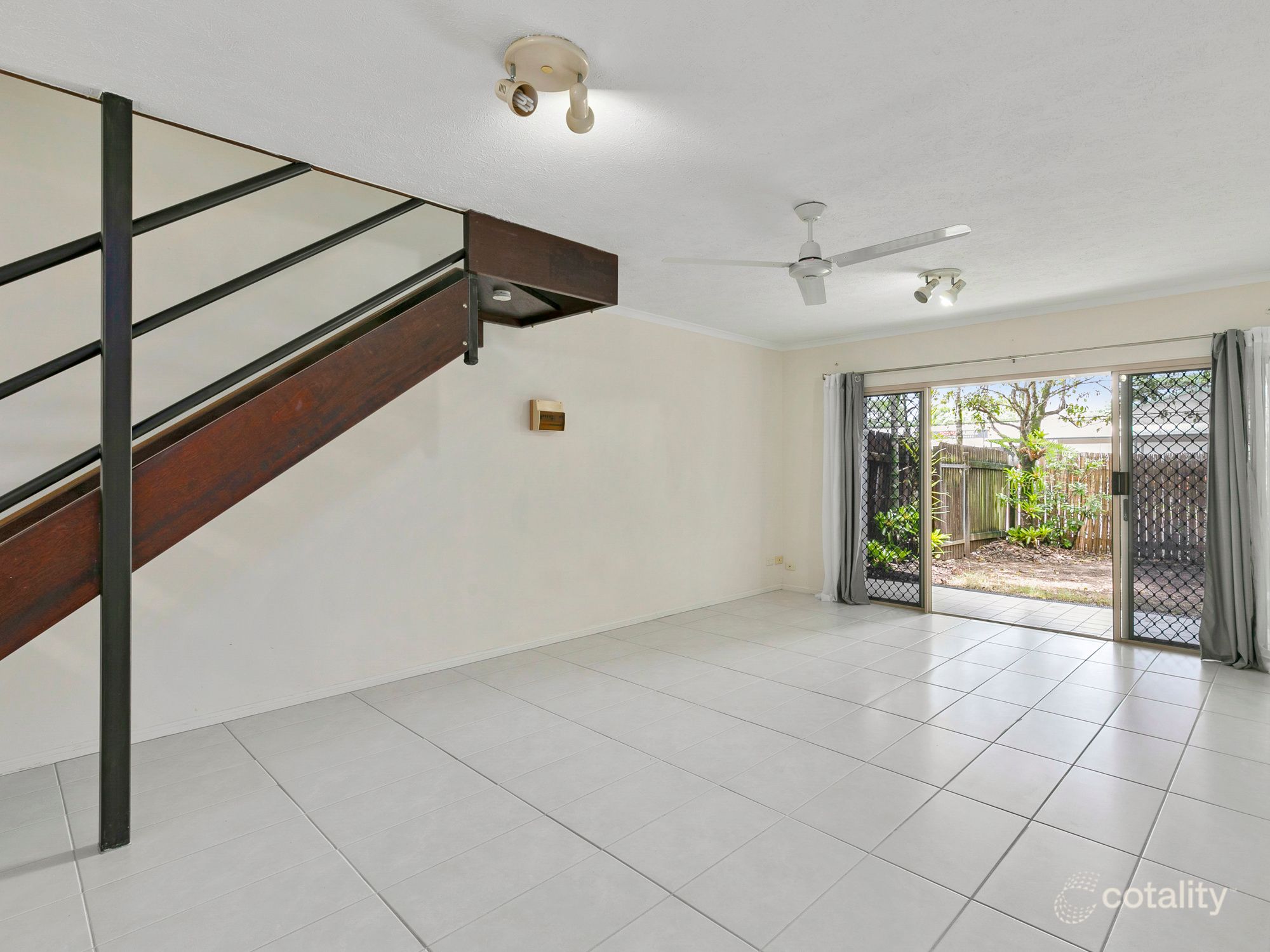 3/5 Charlotte Cl, Woree, QLD 4868